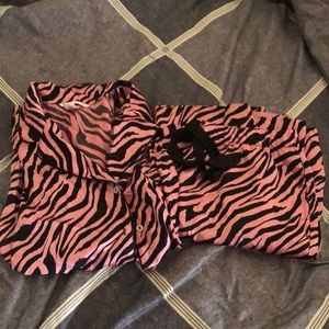 VS pink zebra pajamas set